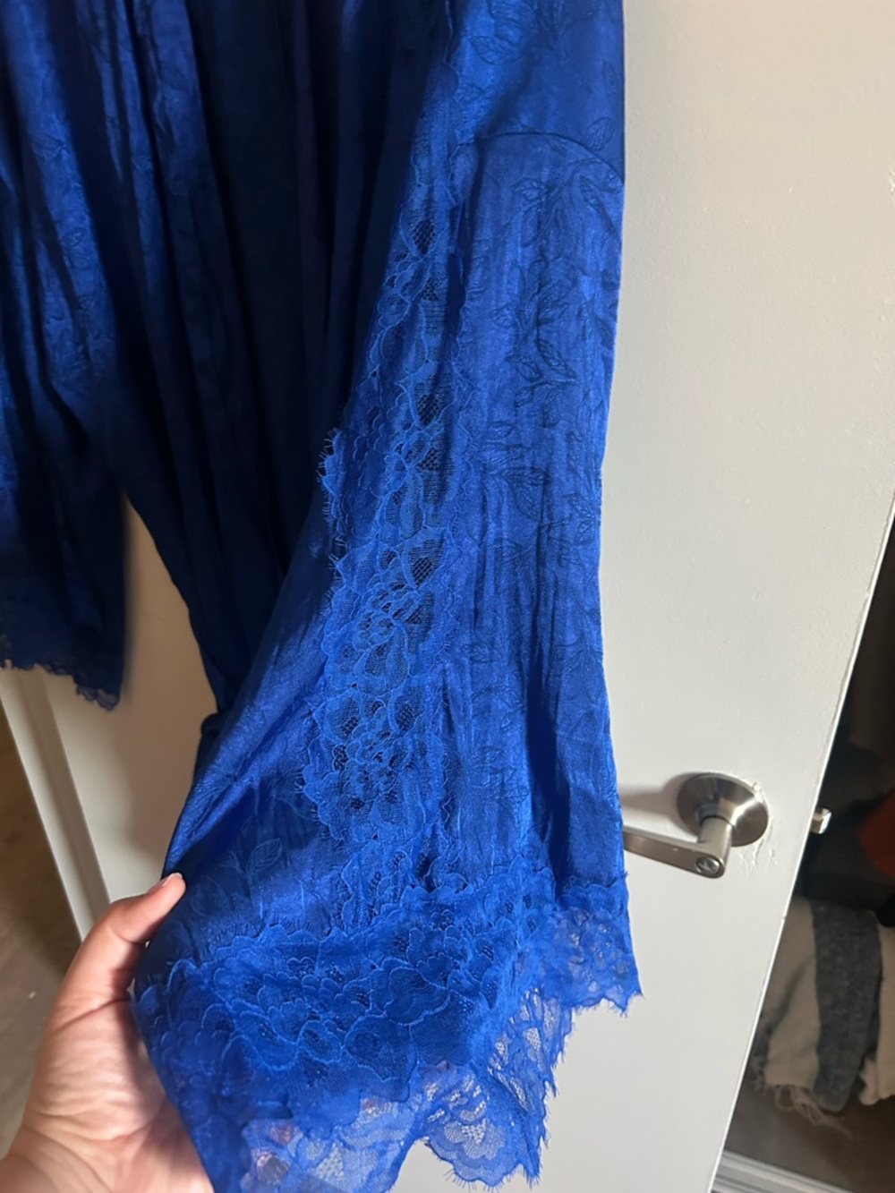 Victoria Secret Royal Blue Satin Lace Trim Robe - Size XL / XXL - Picture 2 of 4